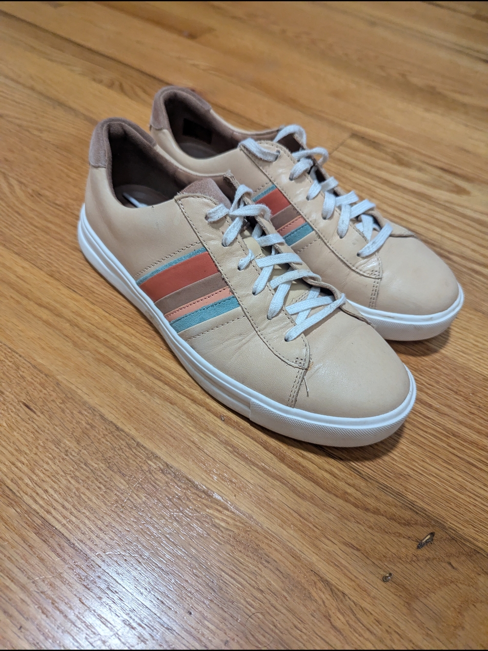 Clark's All-Leather Sneakers in Beige